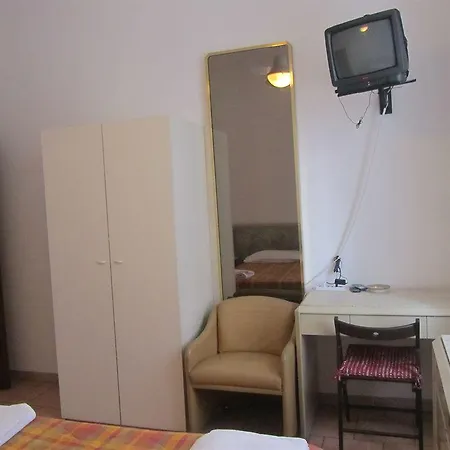 Emmy * Μιλάνο