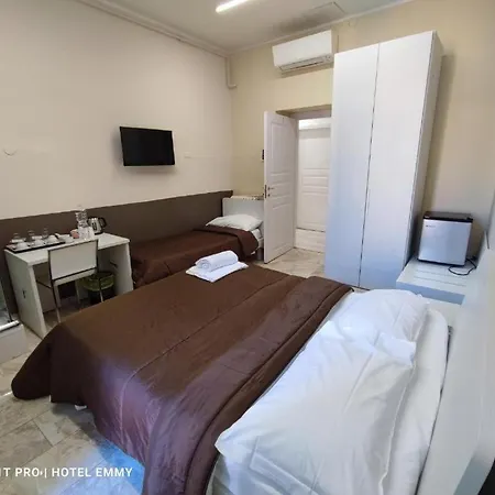 Emmy Hotel Milán