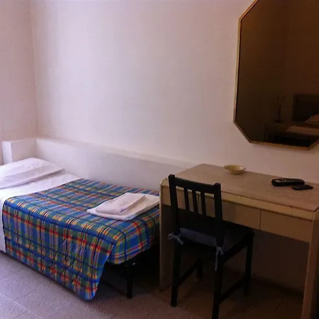 Emmy Otel
