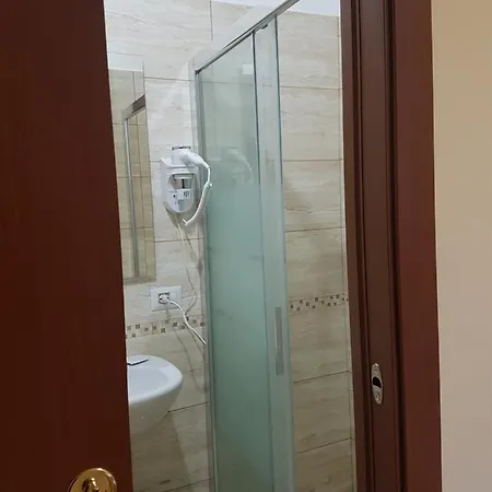 Emmy Hotel Milán