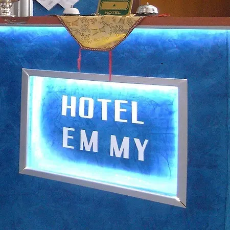 Emmy Hotel Milán