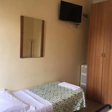 Emmy Hotel Milán